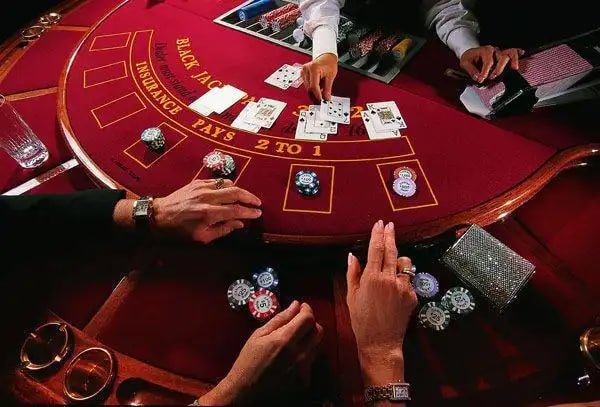Simbol wild dan multiplier dalam permainan
